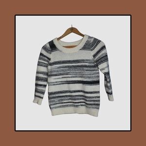 Old Navy Women's Black and White Striped Sweater
